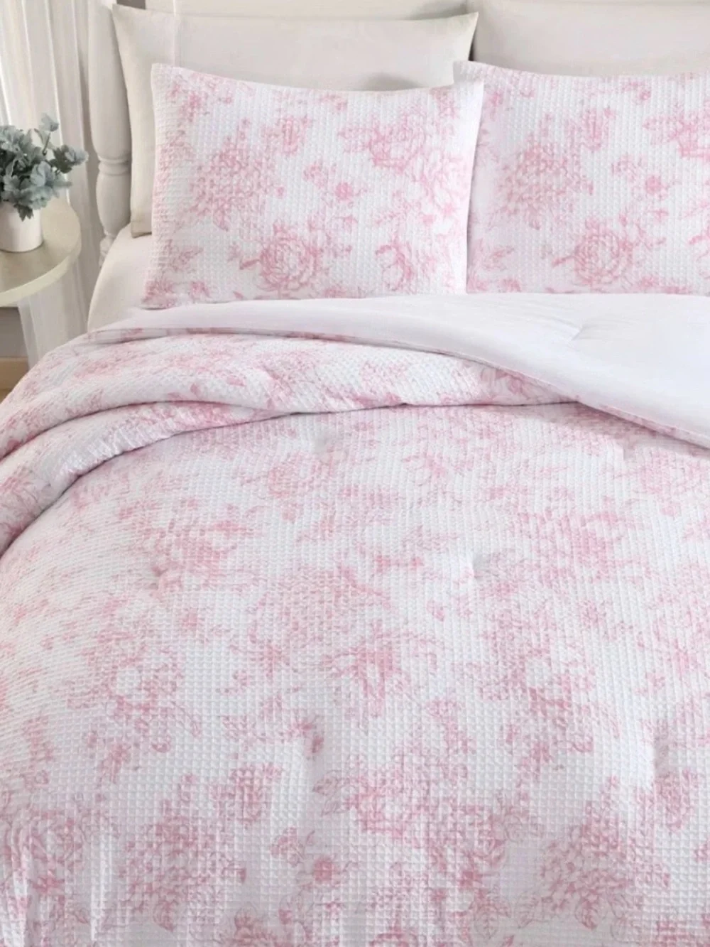 Laura Ashley Delphine Soft Feminine Pink Full/Queen Comforter Sham Set ~ NEW